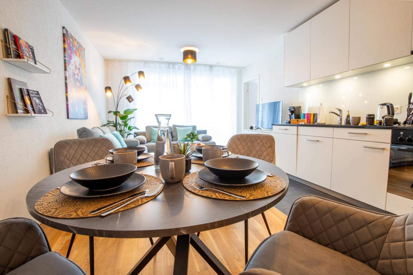 Apartamento Special Einstein I Basel, Messe Kleinbasel 10-star