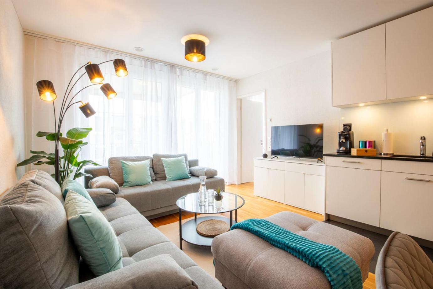 Apartamento Special Einstein I Basel, Messe Kleinbasel 10-star