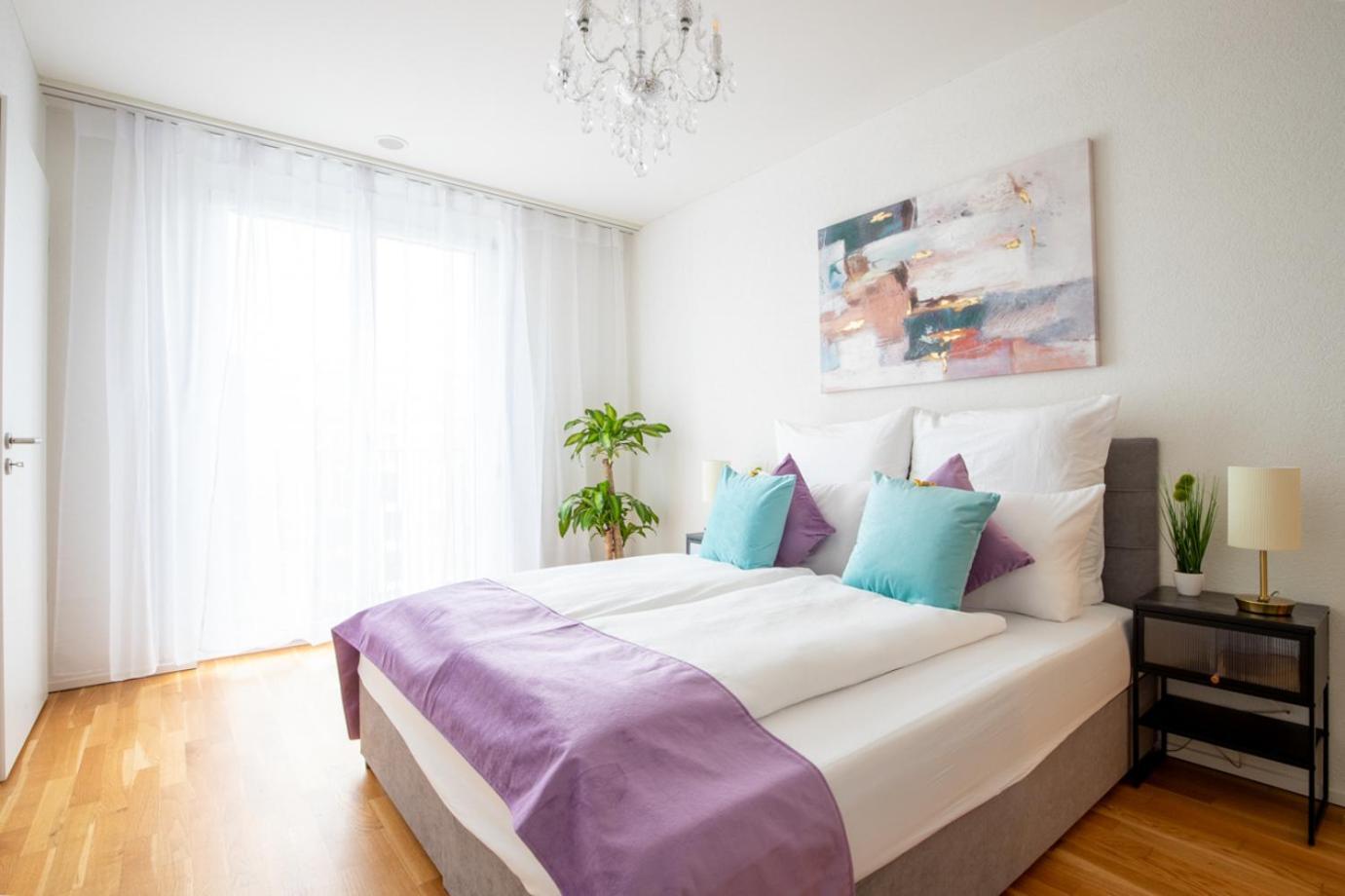 Apartamento Special Einstein I Basel, Messe Kleinbasel 10-star *